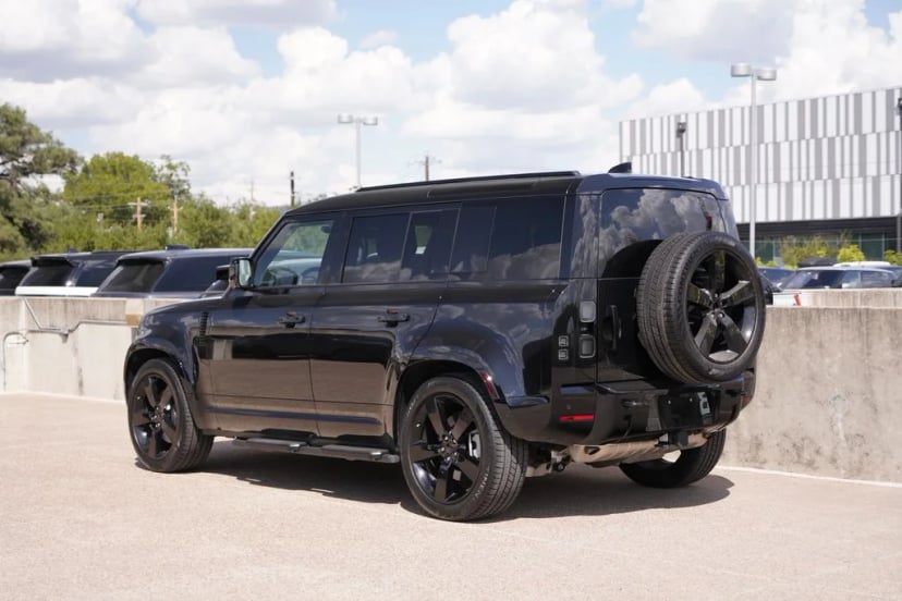 2026 Land Rover Defender - Image 3