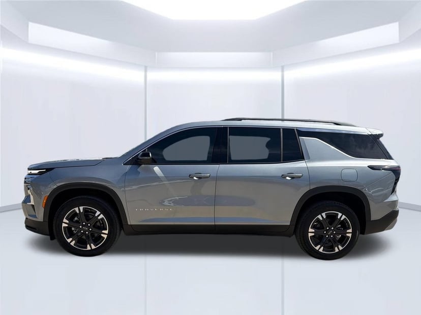 2027 Chevrolet Traverse - Image 1