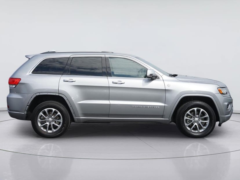 2015 Jeep Grand Cherokee - Image 2