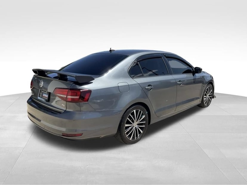 2016 Volkswagen Jetta - Image 3
