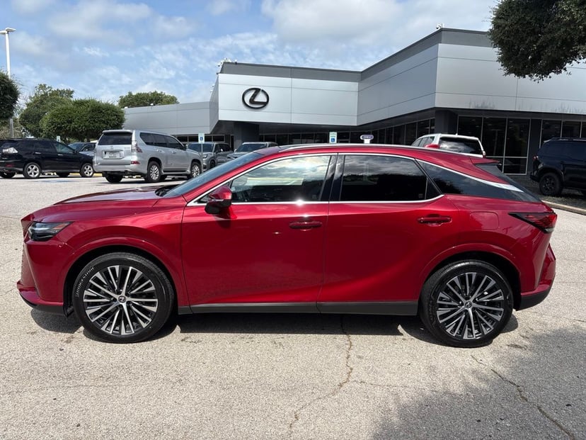 2025 Lexus RX - Image 2