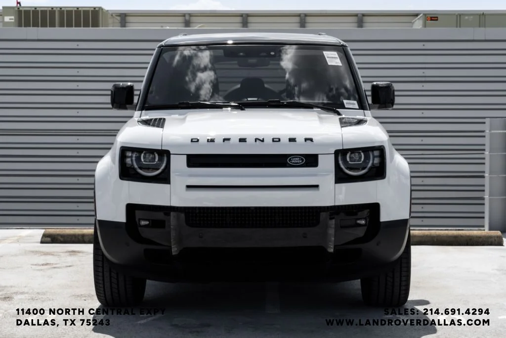 2026 Land Rover Defender - Image 2