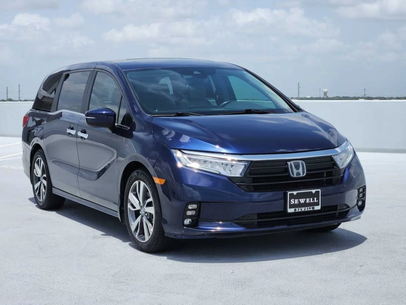 2022 Honda Odyssey - Image 2