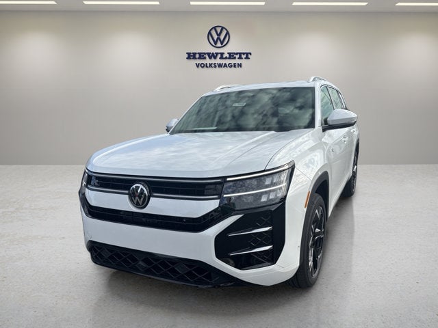 2027 Volkswagen Atlas - Image 1