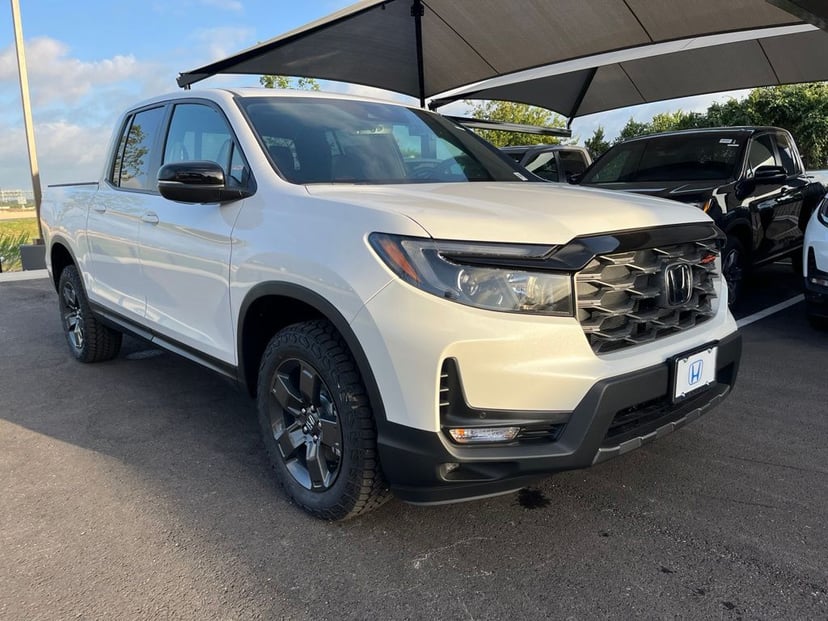 2026 Honda Ridgeline - Image 2