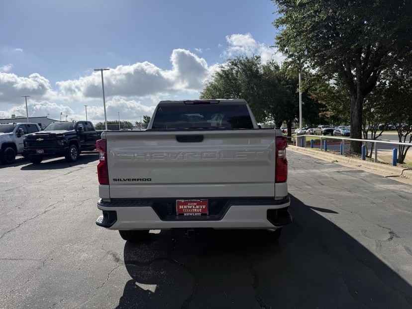 2026 Chevrolet Silverado - Image 2