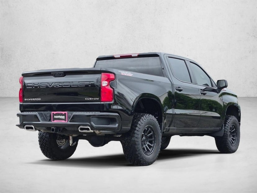 2026 Chevrolet Silverado 1500 - Image 3