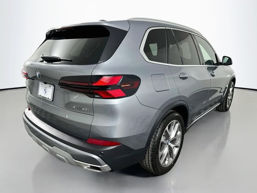 2026 BMW X5 - Image 3