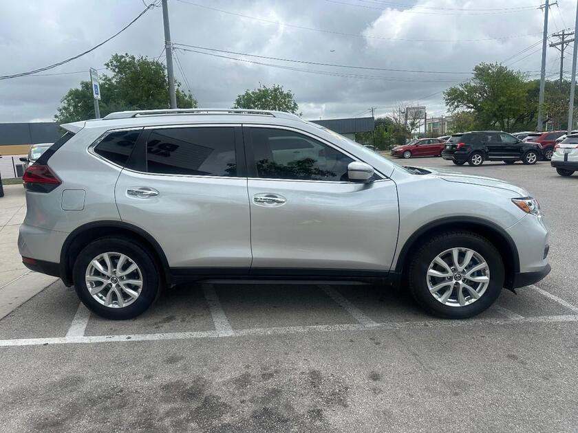 2020 Nissan Rogue - Image 2