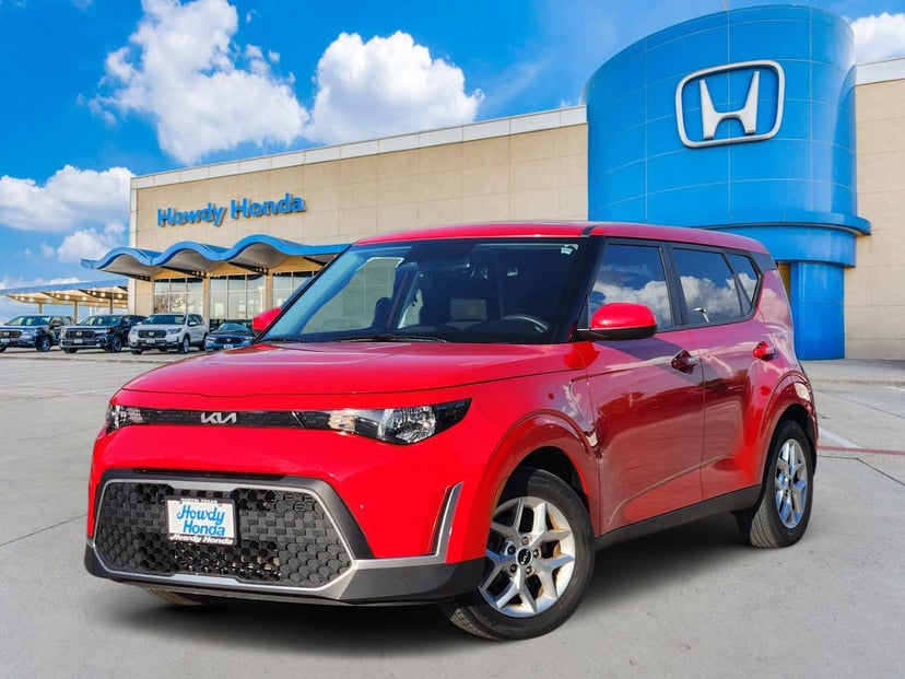 2023 Kia Soul - Image 1