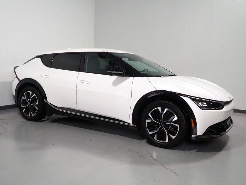 2024 Kia EV6 Wind AWD - Image 1