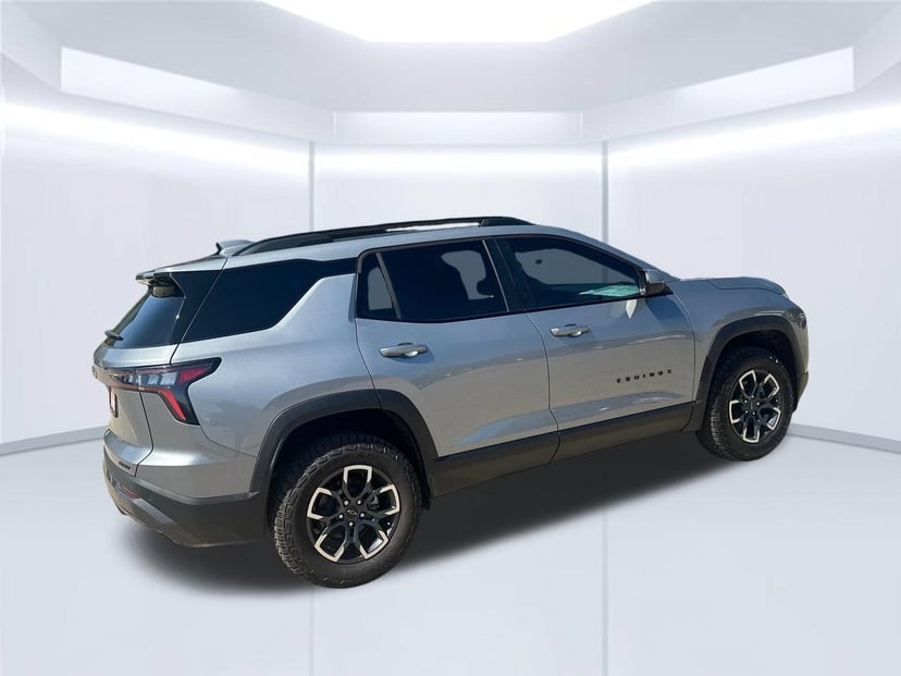 2026 Chevrolet Equinox - Image 3