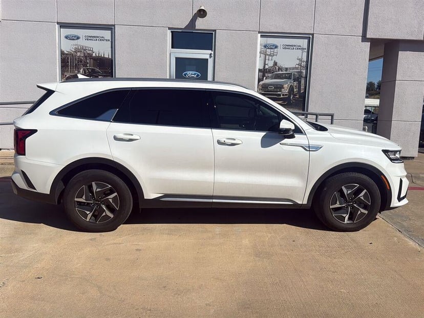 2023 Kia Sorento - Image 1