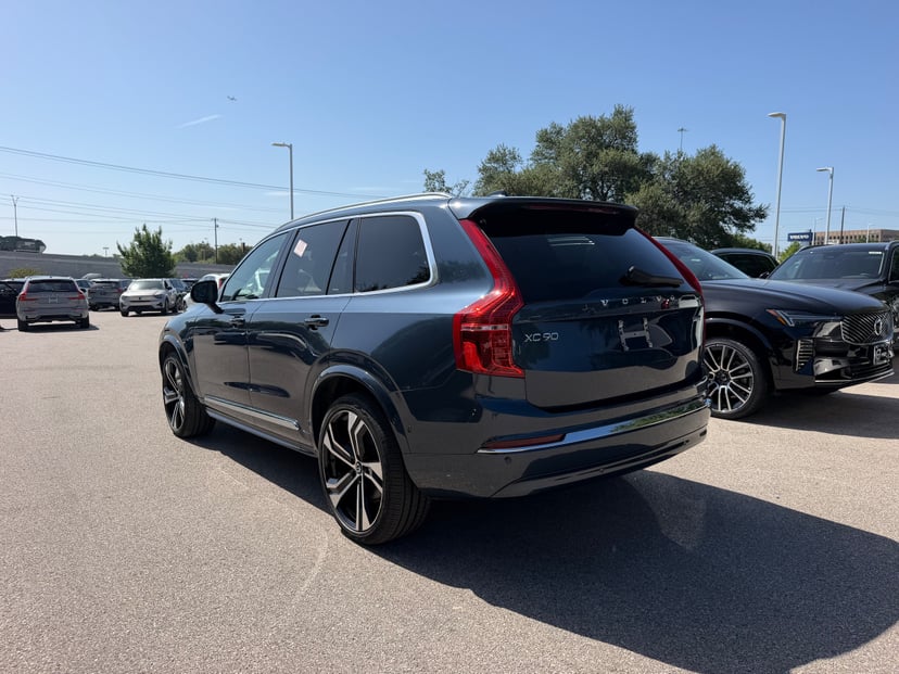 2024 Volvo XC90 - Image 3