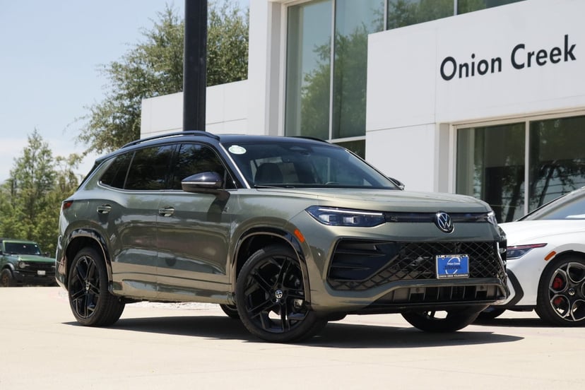 2026 Volkswagen Tiguan - Image 1