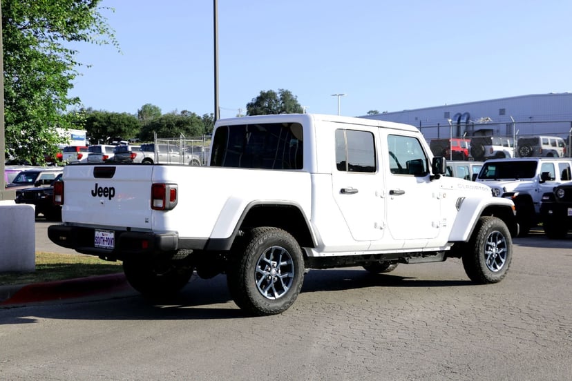 2026 Jeep Gladiator - Image 1