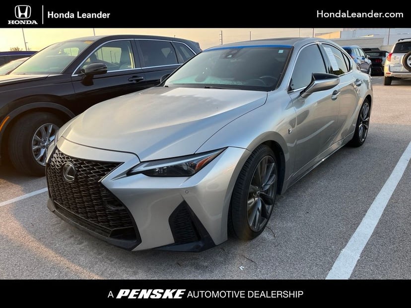 2021 Lexus IS - Image 2