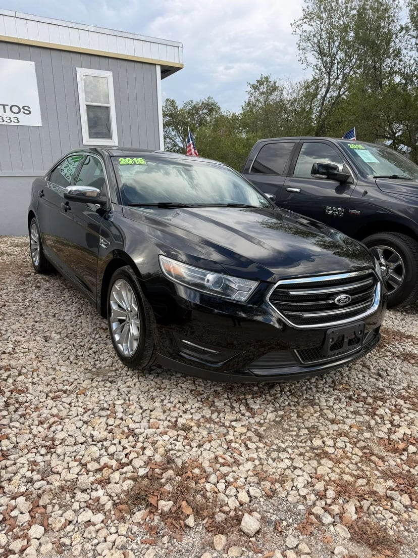 2016 Ford Taurus - Image 1