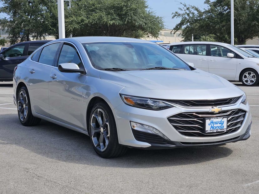 2020 Chevrolet Malibu - Image 3