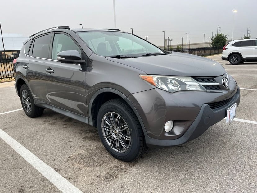 2015 Toyota RAV4 - Image 1