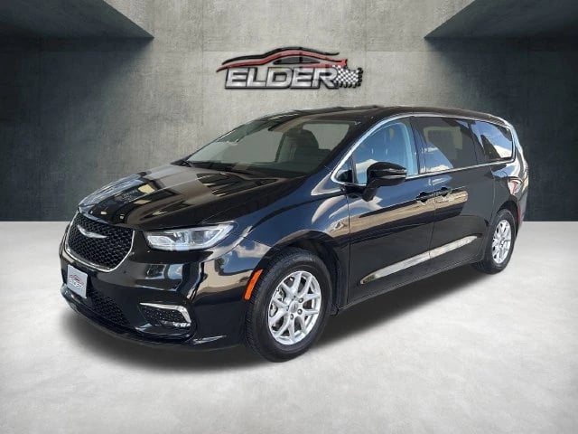 2024 Chrysler Pacifica - Image 1
