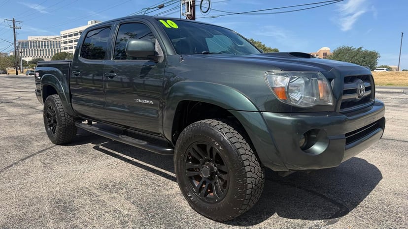 2010 Toyota Tacoma - Image 3