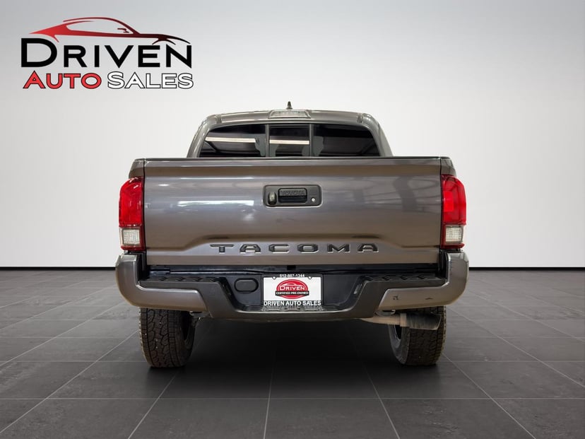 2021 Toyota Tacoma - Image 3