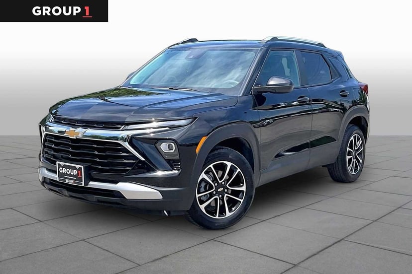 2025 Chevrolet Trailblazer - Image 2