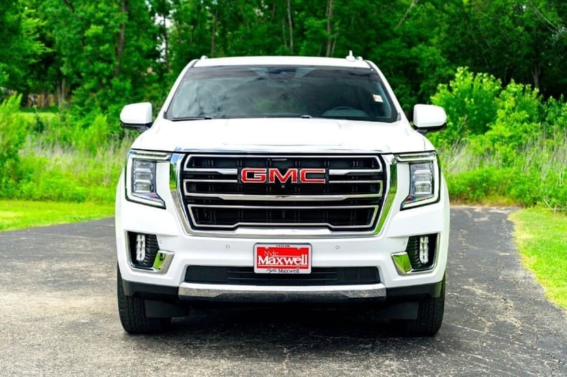 2023 GMC Yukon XL - Image 1