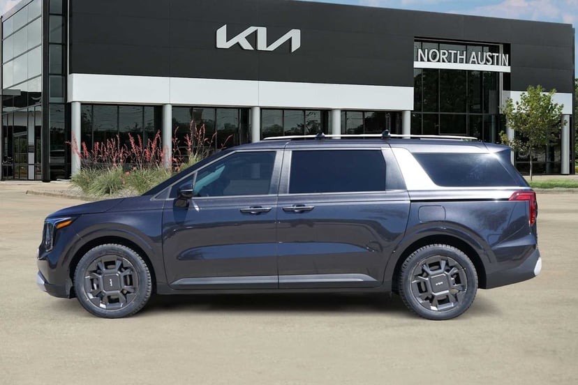 2025 Kia Carnival - Image 2