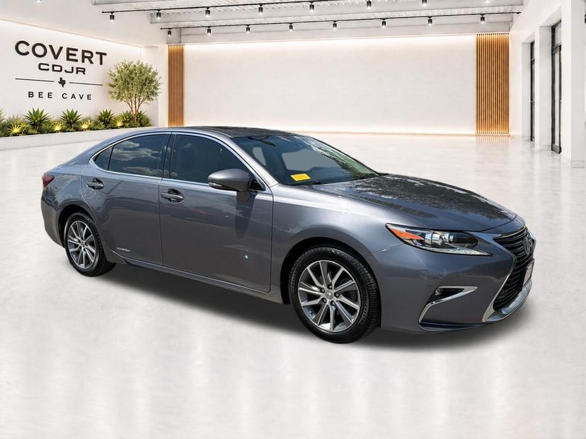 2016 Lexus ES - Image 1
