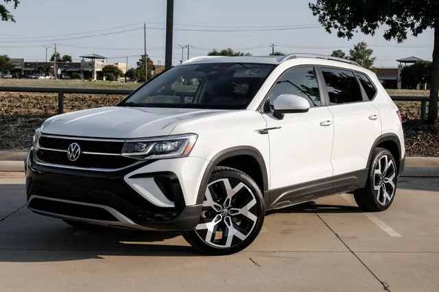 2022 Volkswagen Taos - Image 1