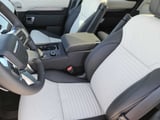 2026 Land Rover Discovery - Preview 11