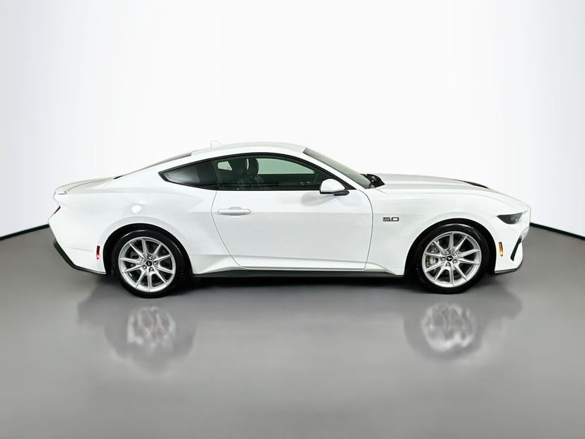2025 Ford Mustang - Image 2