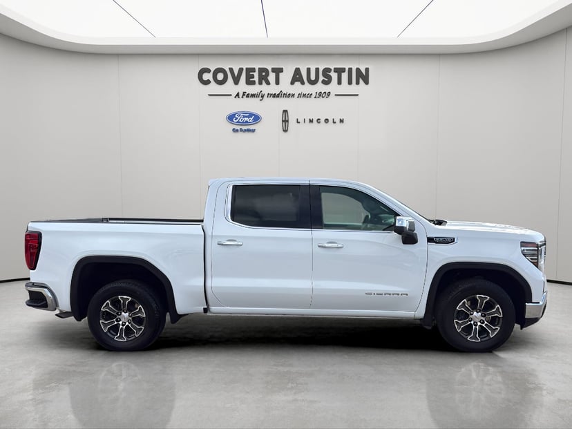 2026 GMC Sierra - Image 3