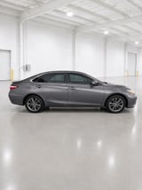 2017 Toyota Camry - Preview 3