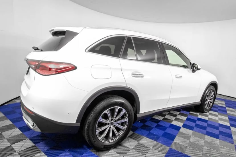 2024 Mercedes-Benz GLC-Class - Image 3