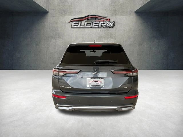 2026 Mitsubishi Outlander - Image 2