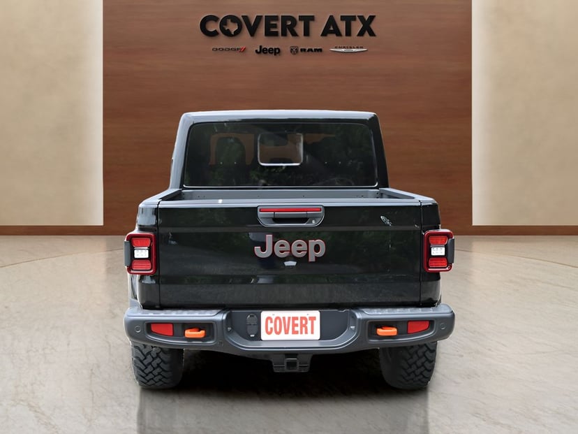 2026 Jeep Gladiator - Image 3