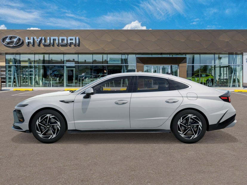 2026 Hyundai Sonata - Image 2