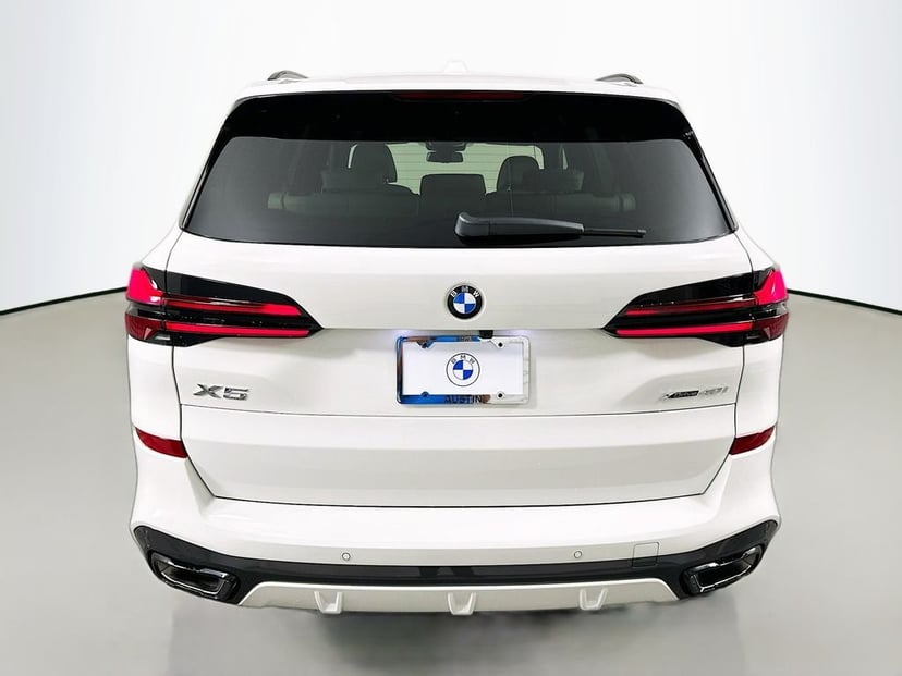 2026 BMW X5 - Image 3