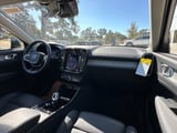 2025 Volvo XC40 - Preview 9
