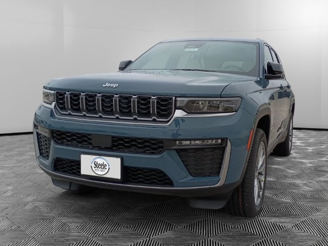 2027 Jeep Grand Cherokee - Image 1
