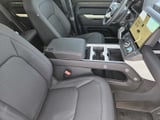 2026 Land Rover Defender - Preview 13