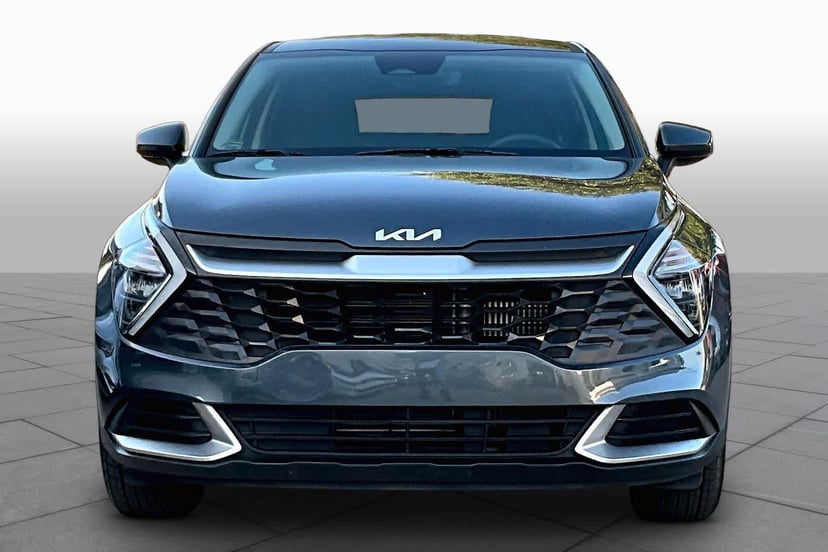 2023 Kia Sportage - Image 3