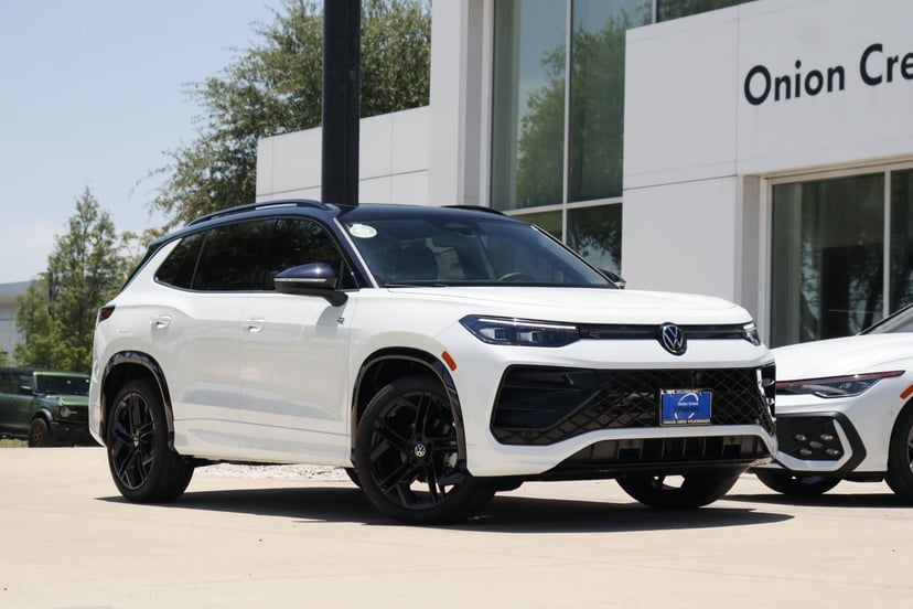 2026 Volkswagen Tiguan - Image 1