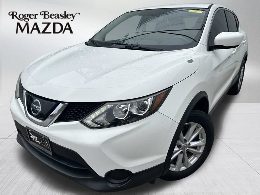 2018 Nissan Rogue Sport - Image 1