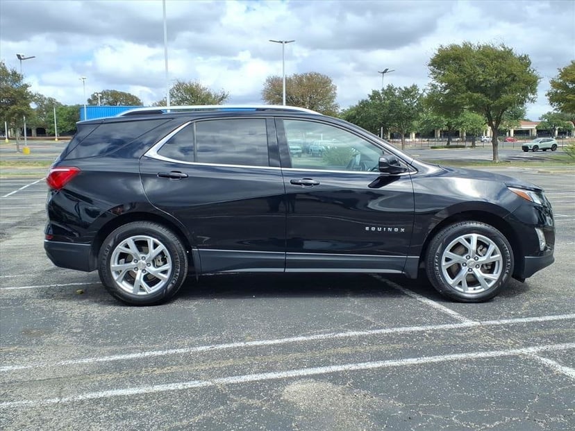 2020 Chevrolet Equinox - Image 1