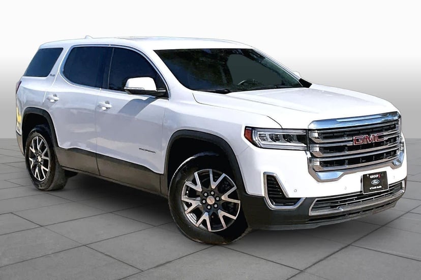 2022 GMC Acadia - Image 2