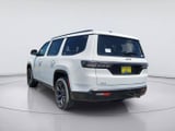 2026 Jeep Grand Wagoneer - Preview 3